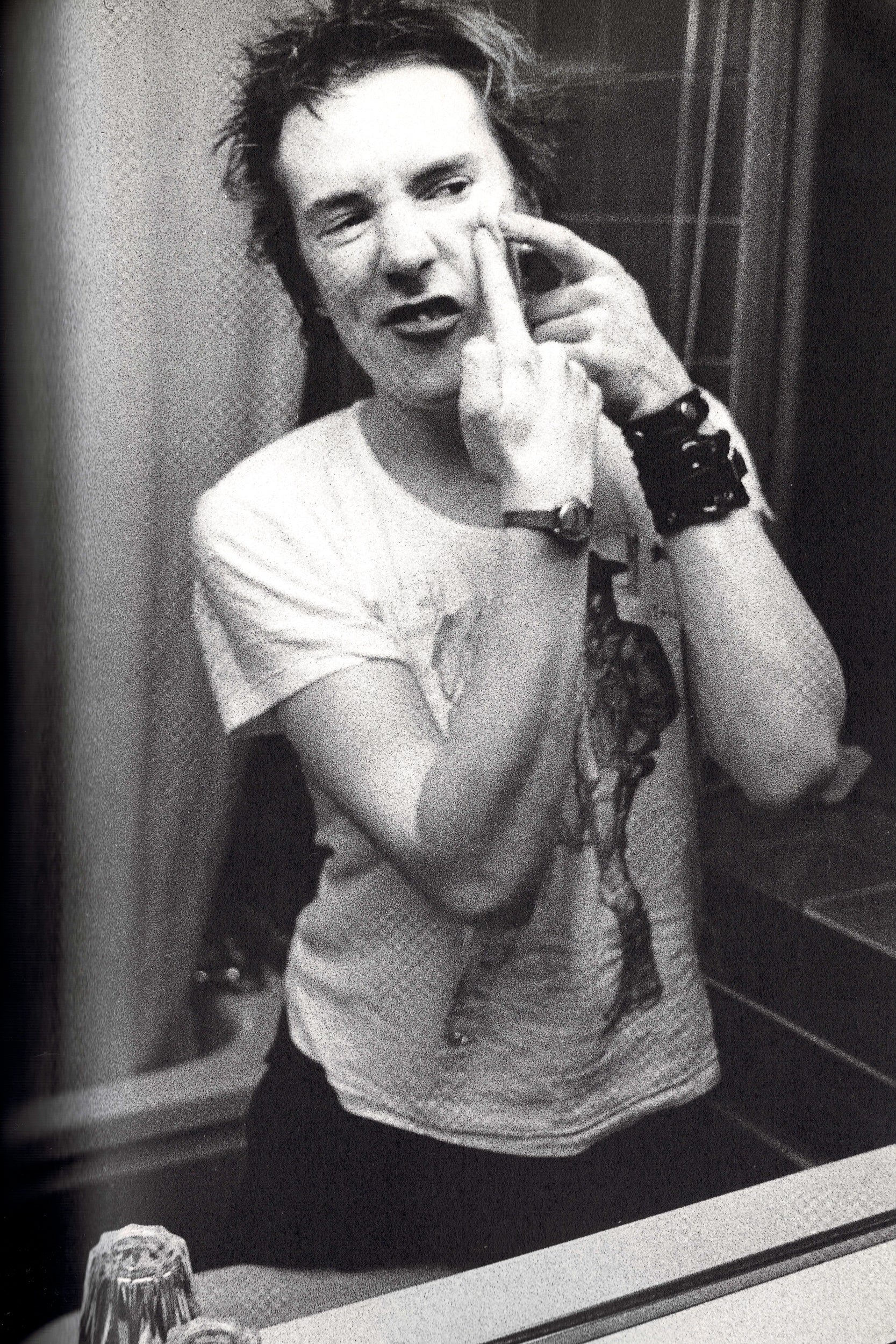 Destroy: Sex Pistols 1977