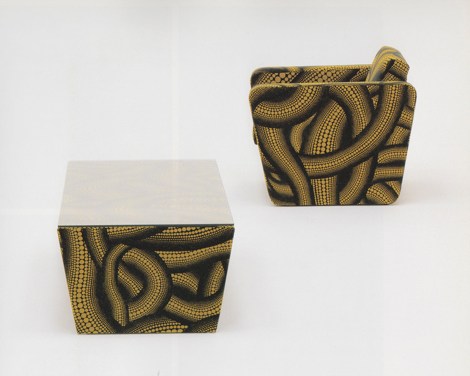 Yayoi Kusama: furniture by Graf : Decorative mode no. 3