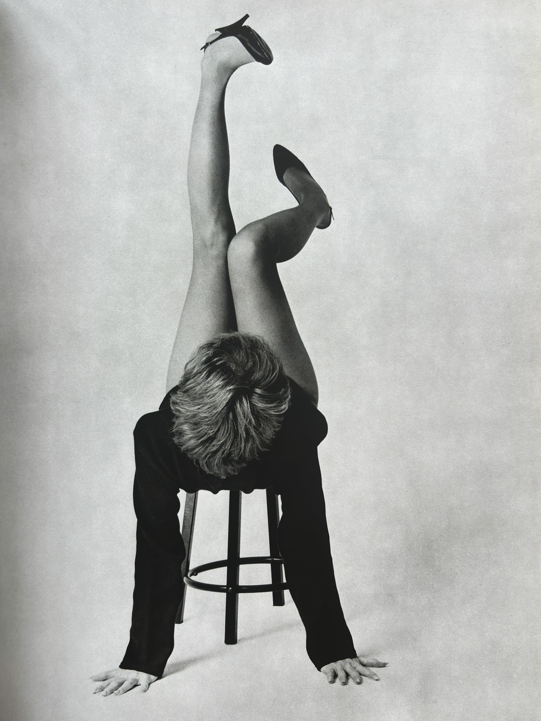 Pictures - Herb Ritts – In Form Library