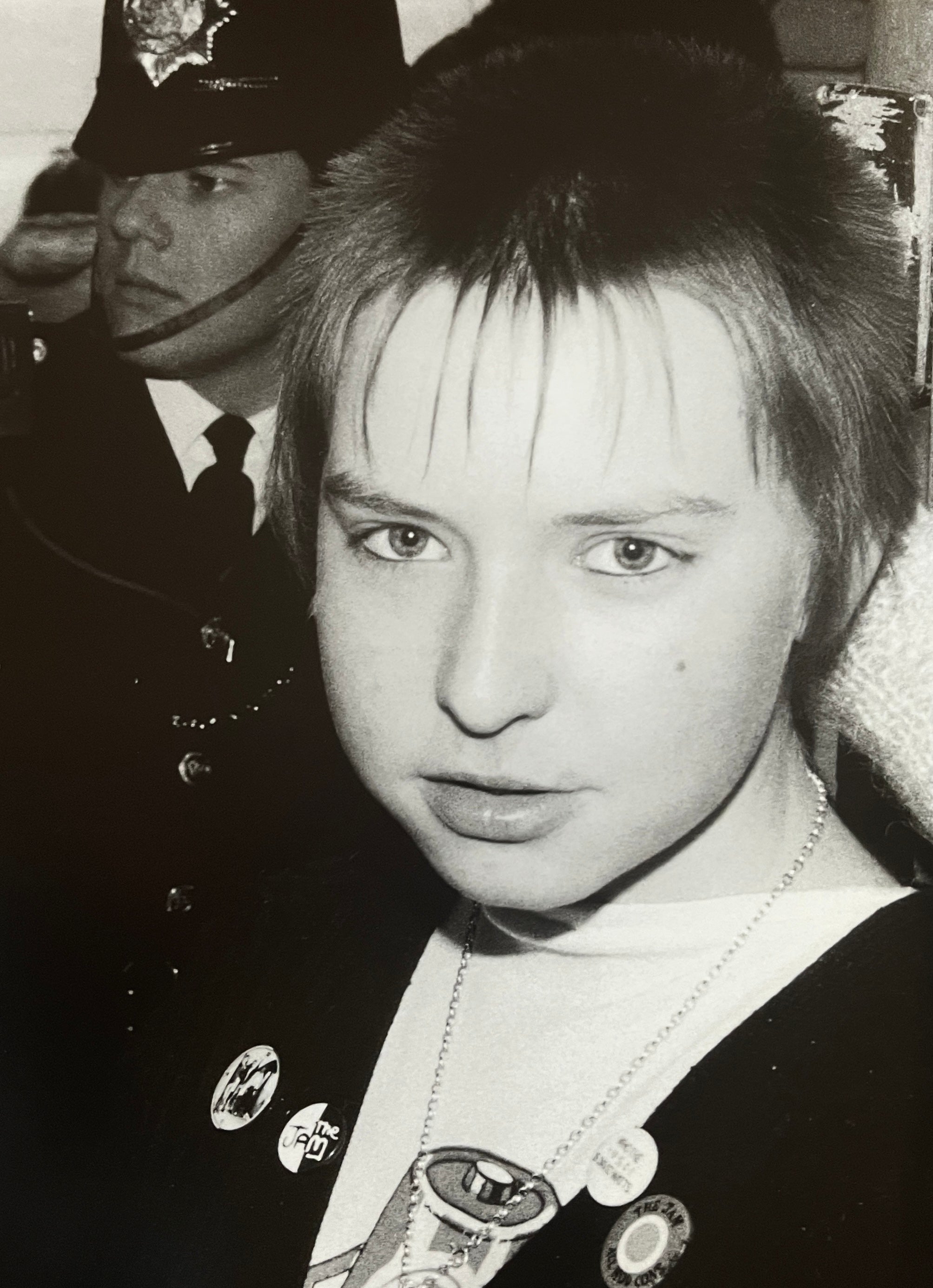 Dick Jewell: Hysteric Glamour – In Form Library