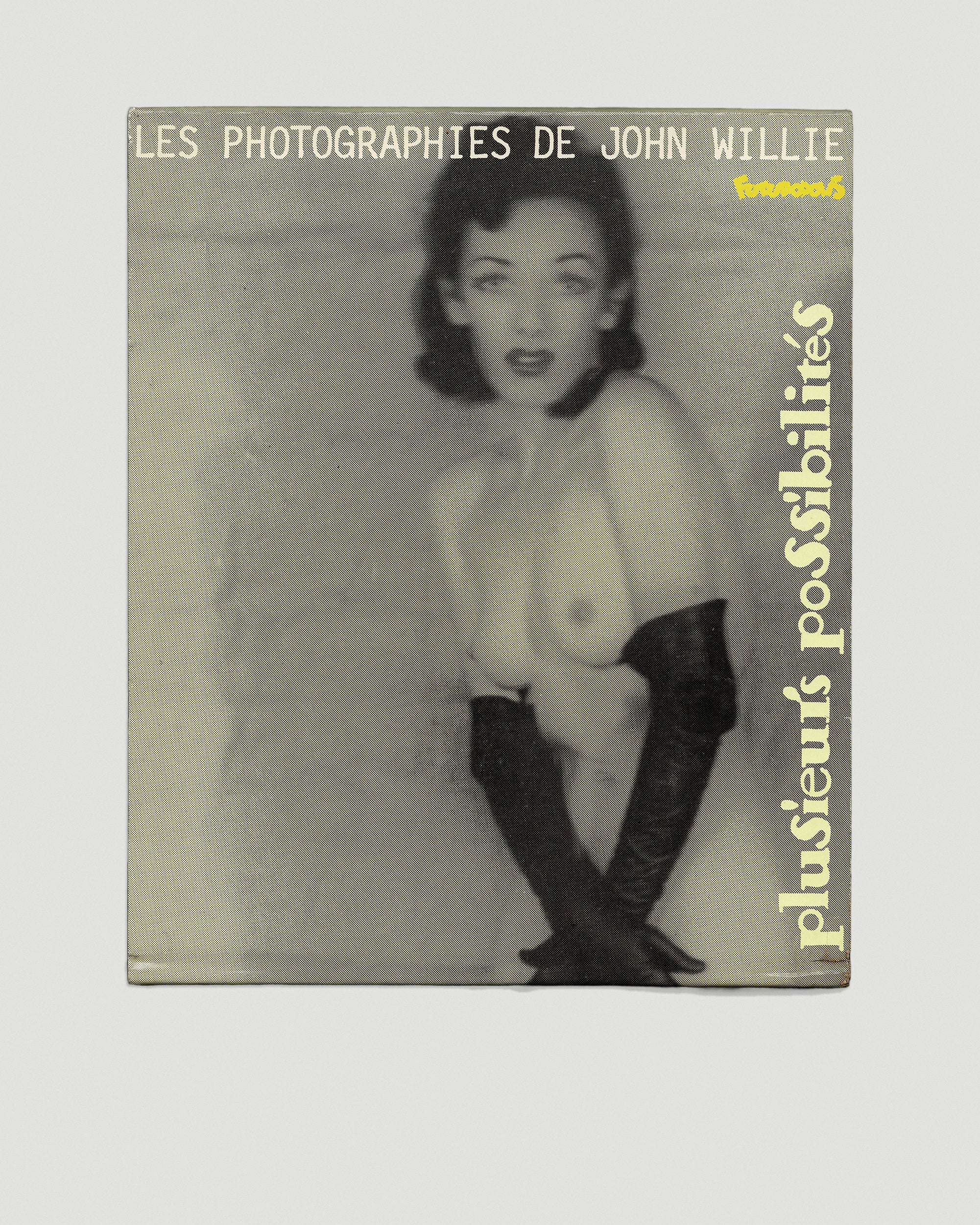 Les photographies de John Willie: plusieurs possibilités